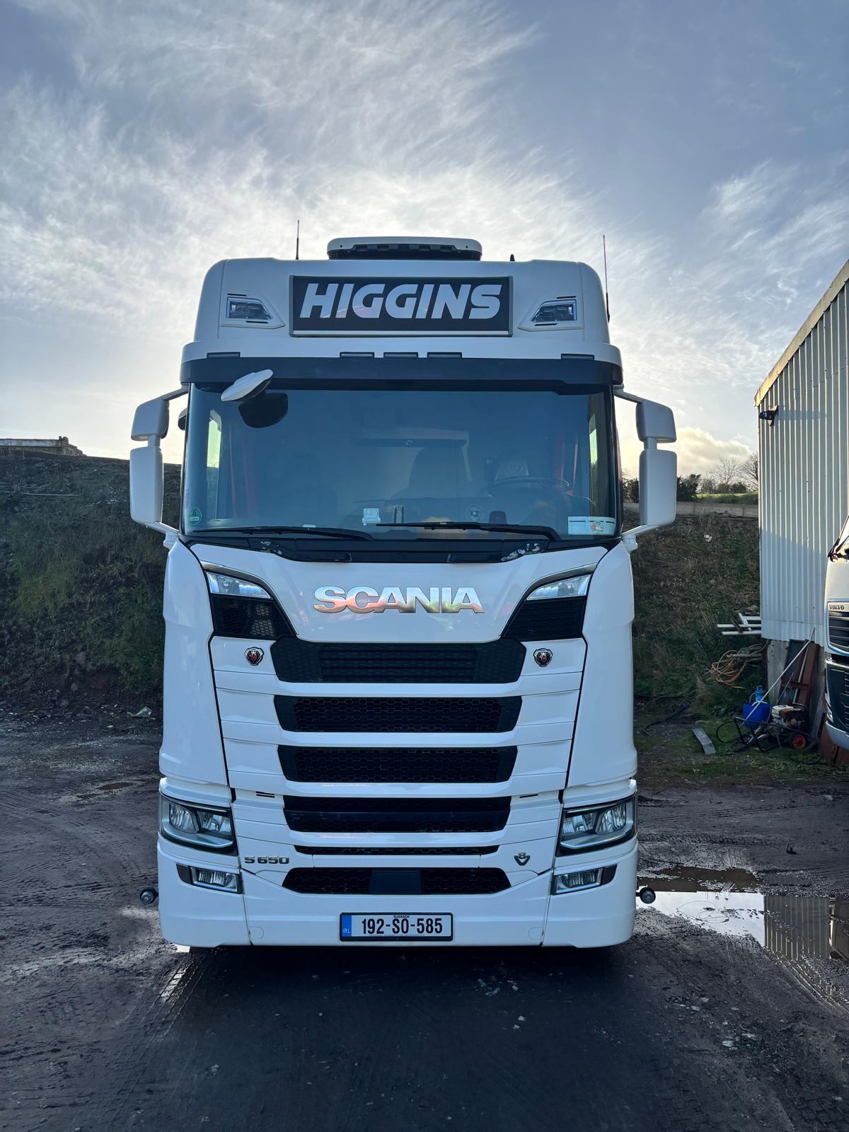 Freight Transfer truck and trailer